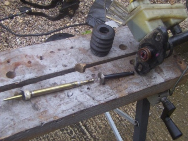 Rescued attachment Servo Shaft.jpg